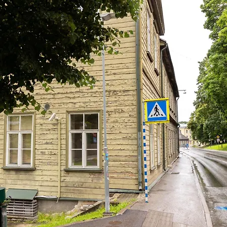 Spacious Jakobi With Free Parking
